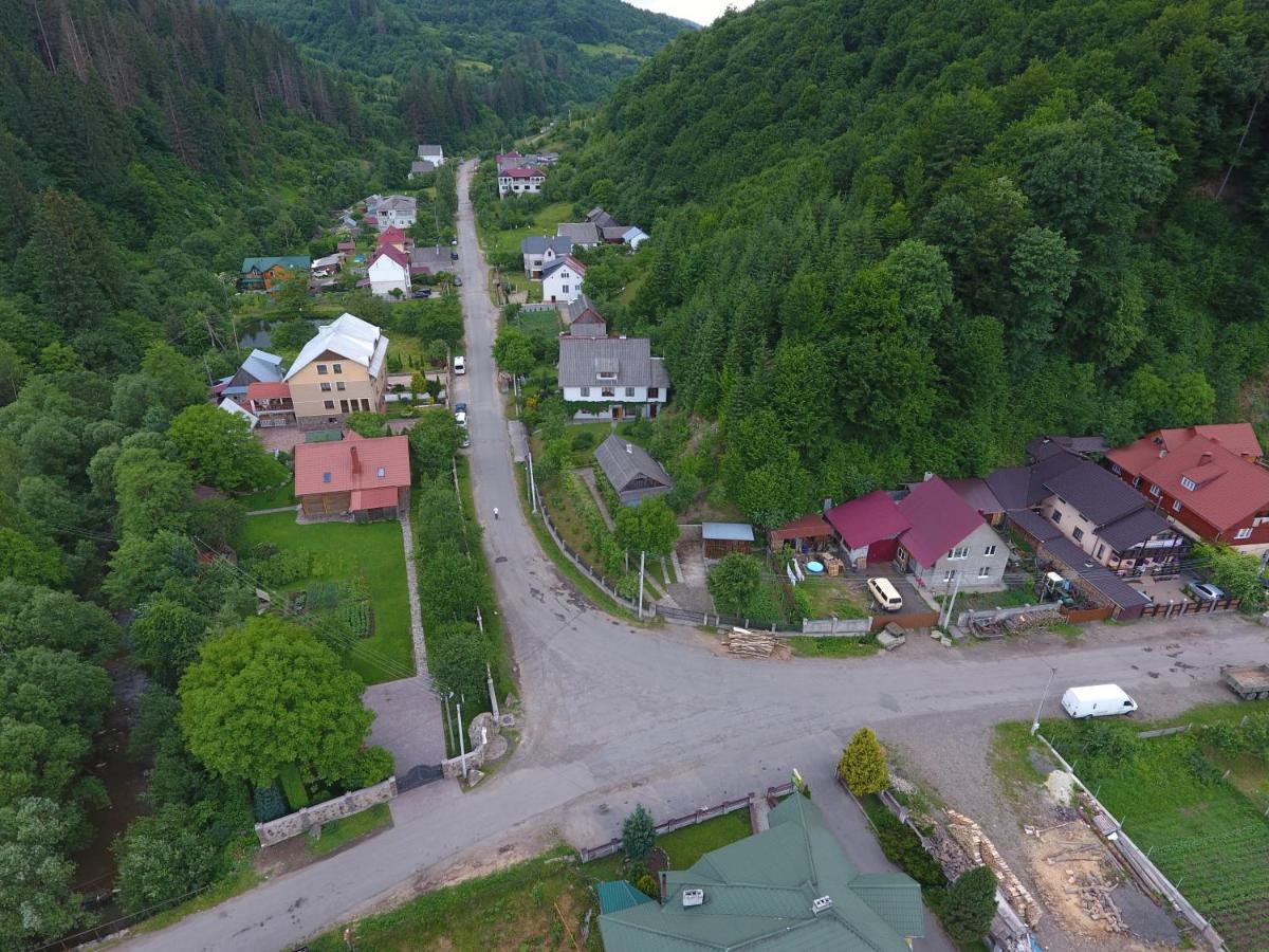 Садиба У Брусків Mizhhirya  Exterior foto